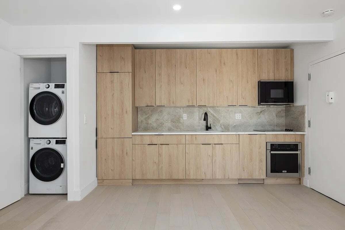 Photo - 165 First Avenue Unit 3