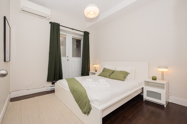 Photo - 4133 Québec 335-SI ID1520407P Unité SI ID1520407P