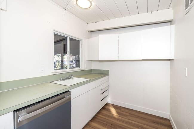 Photo - Freshly Updated 3 Bed, 2 Bath Eichler w/ Central Heat & AC!