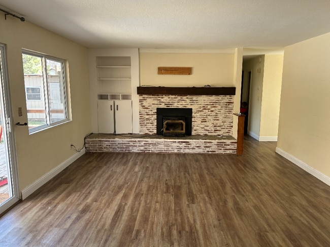 Photo - 2425 Van Buren Dr