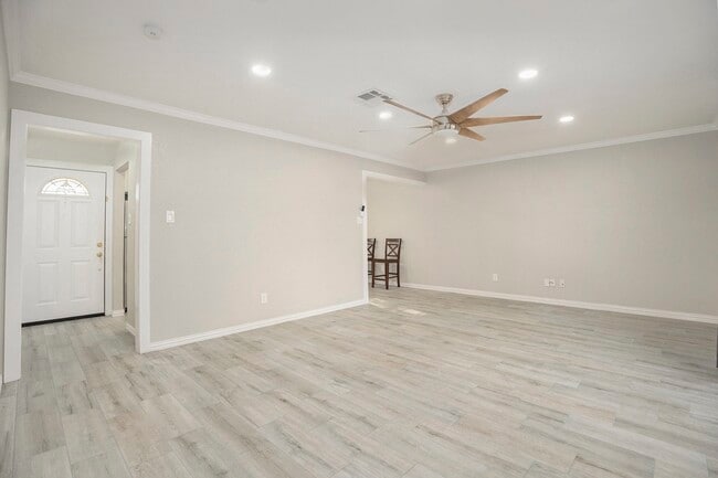 Photo - 702 Reynolds Ave