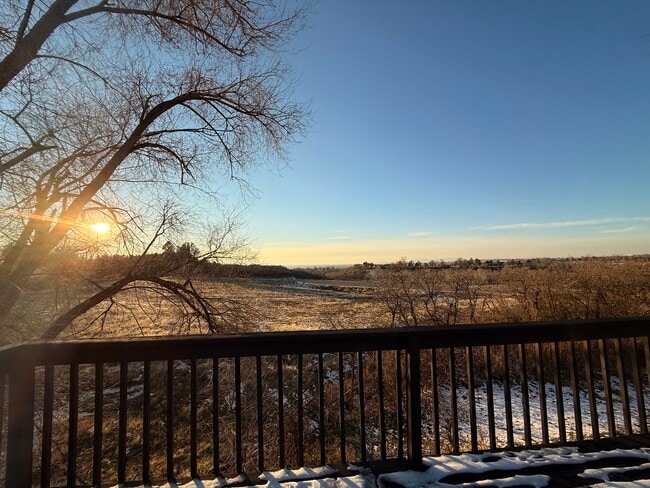 Photo - 643 Woodridge Dr