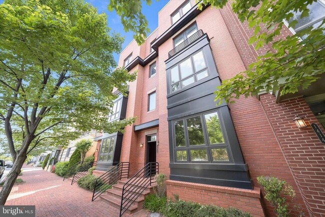 Building Photo - 1412 Main Line Blvd Unit 102