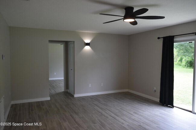 Photo - 1234 Randy Ave SE