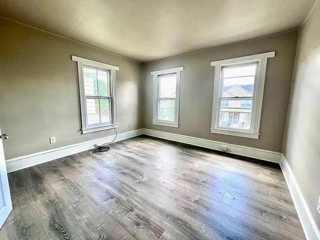 Photo - 148 Beckley St