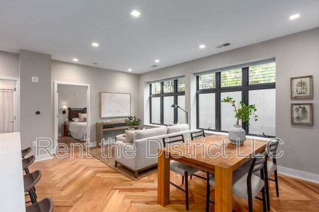 1345 K St SE Unit T01