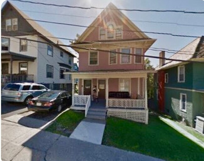 Photo - 111 Catherine St Unit 1