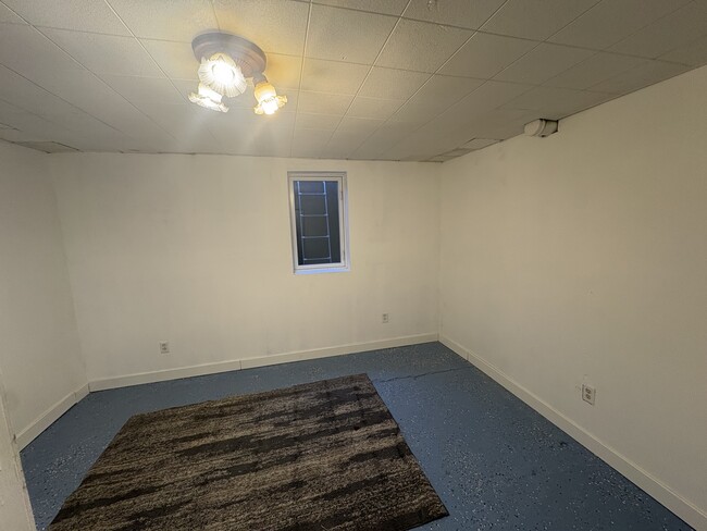 102 S State St Unit 3