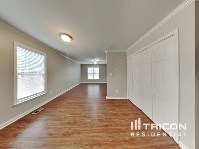 Photo - 1004 Girder Ct