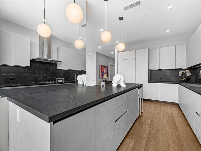 Photo - 1711 Allen Pkwy Unidad 2102