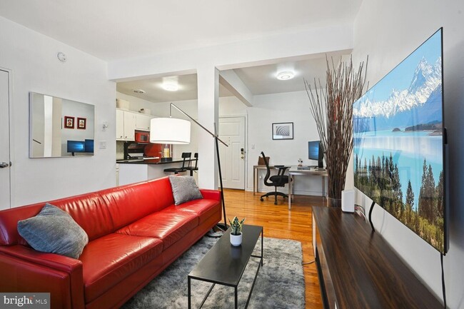 Photo - 1300 Massachusetts Ave NW Unit 503