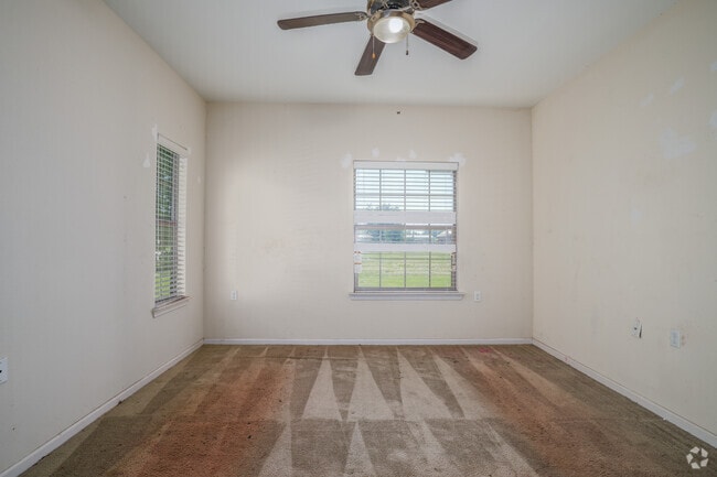 3BR, 2BA - 1,226SF - Primary Bedroom