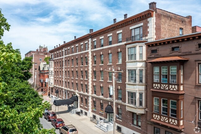 Photo - Willett Apartments