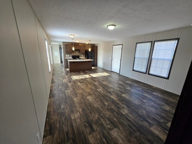 Photo - 6045 Frederick St