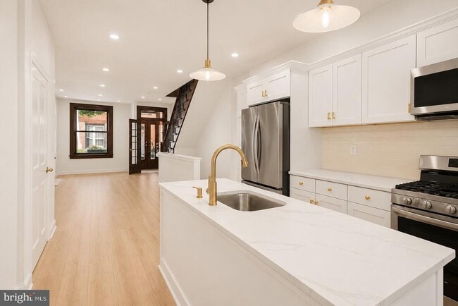Photo - 1519 N Dover St