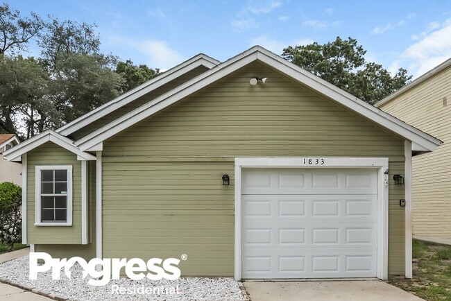 Building Photo - 1833 Iroquois Dr