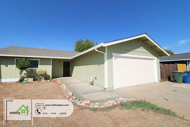 Photo - 2452 Capella St