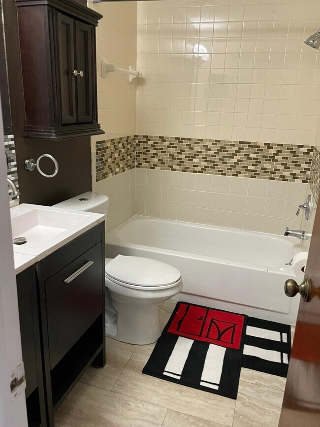 Photo - 5002 Bordeaux Village Plz Unidad 201