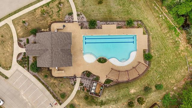 585 Concho St