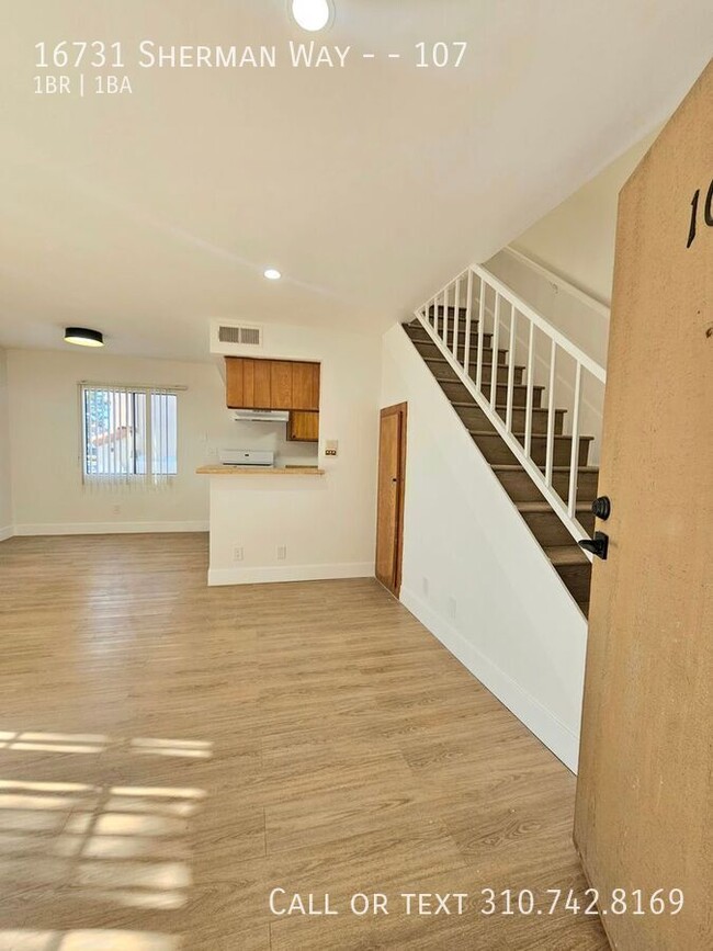 Photo - 16731 Sherman Way Unit 107