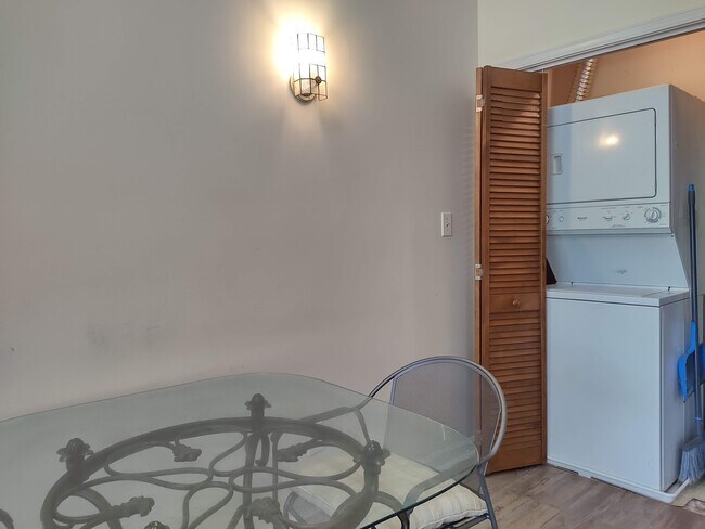 Photo - 510 Fairwood Lakes Dr Unit 19E