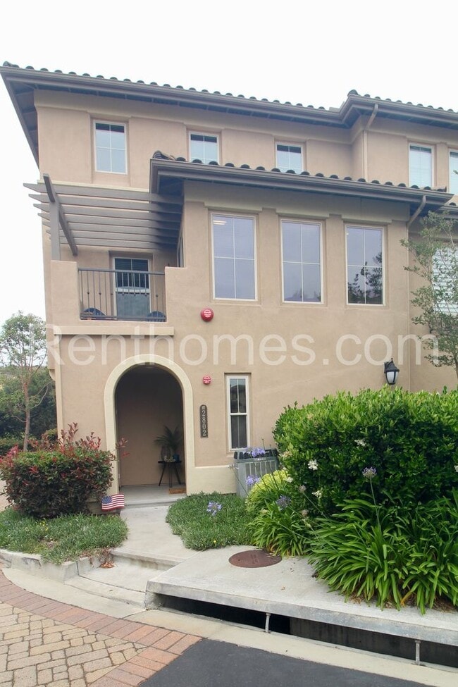 Building Photo - 2802 Piantino Cir
