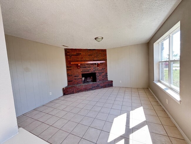 Photo - 707 S 24th St