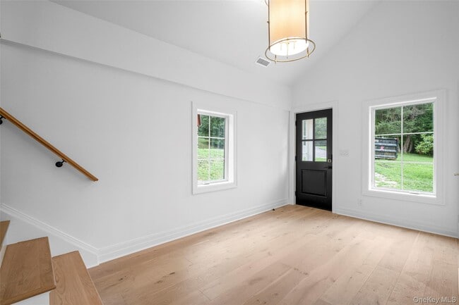 Photo - 73 Whippoorwill Rd