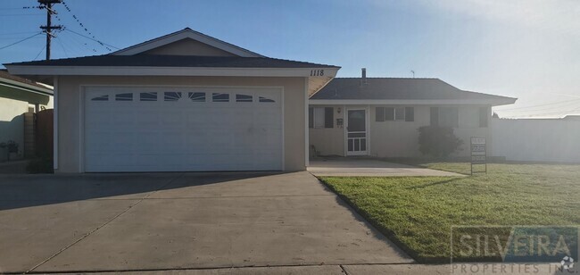 Building Photo - 3 bedroom in North East Santa Maria! Rental