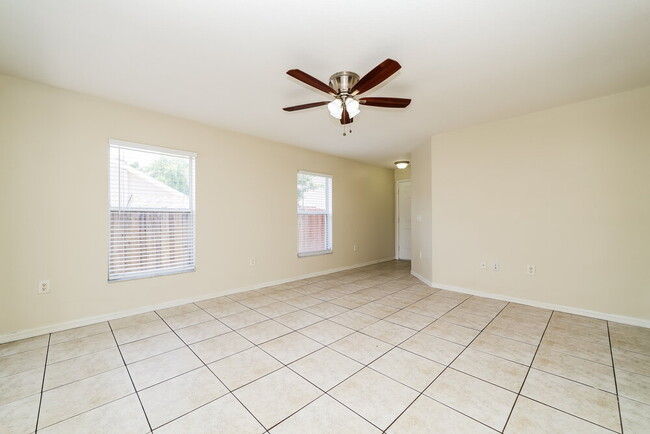 Photo - 11805 Prickly Pear Way