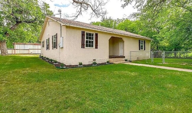 Photo - CHARMING 3/2 - Great Flooring - Historic Neighborhood
