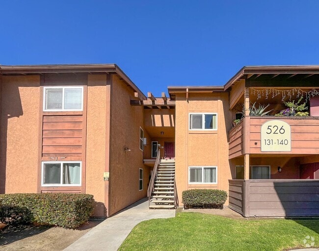 Building Photo - Charming 2 bedroom 2 bathroom Condo in Oce...