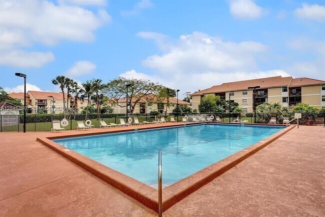 Photo - 5761 Riverside Dr Unit 304B4