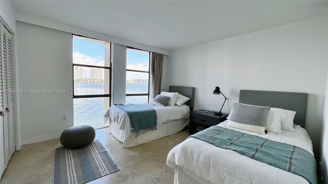 Photo - 17600 N Bay Rd Unit #N305