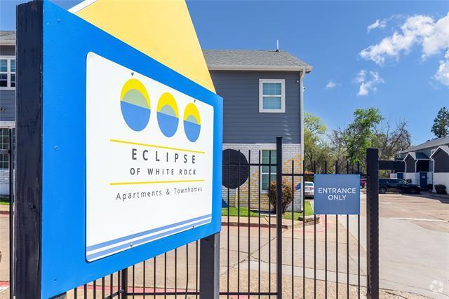 Building Photo - 2728 N Buckner Blvd Unit 104 Rental