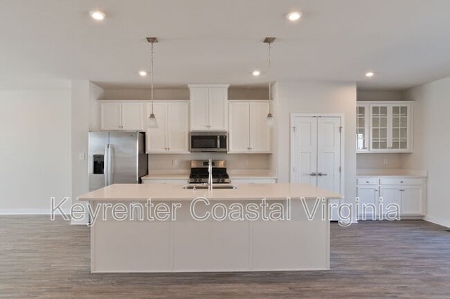 Photo - 137 Cedar Crst Dr