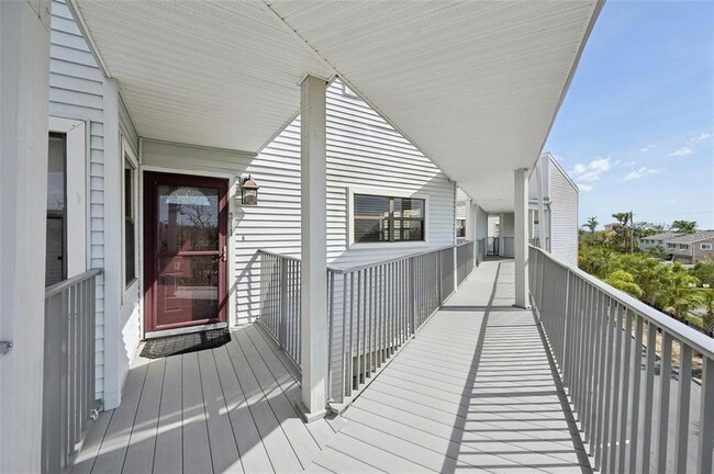Photo - 515 Leffingwell Ave Unit 211