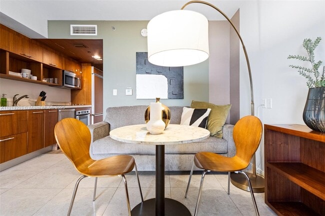 Photo - 50 Biscayne Blvd Unit 605