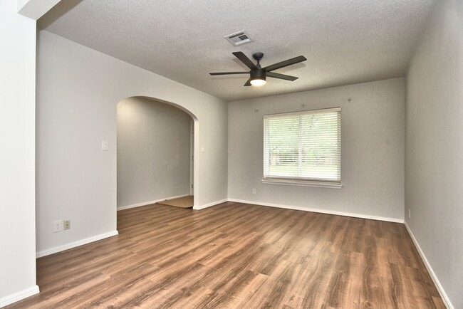 Photo - 6925 E 73rd St