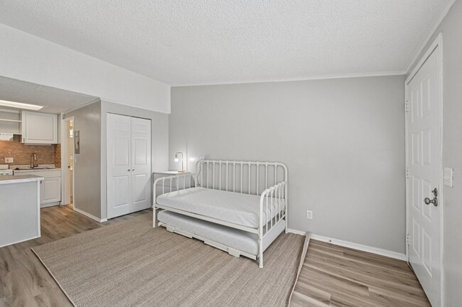 Clubside Apartment Homes