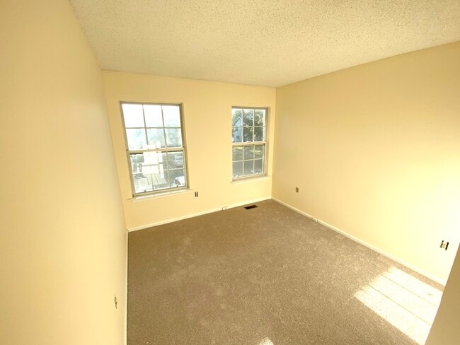 Photo - 67 Balboa Ln