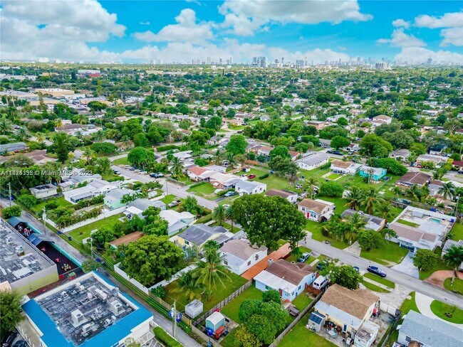 Photo - 2531 Sherman St