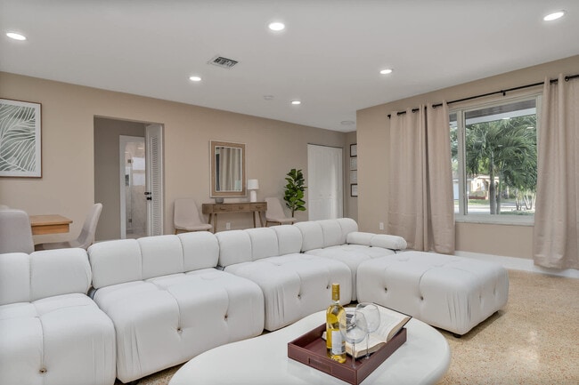 Photo - 85 NE 164th St Unit ID1049415P