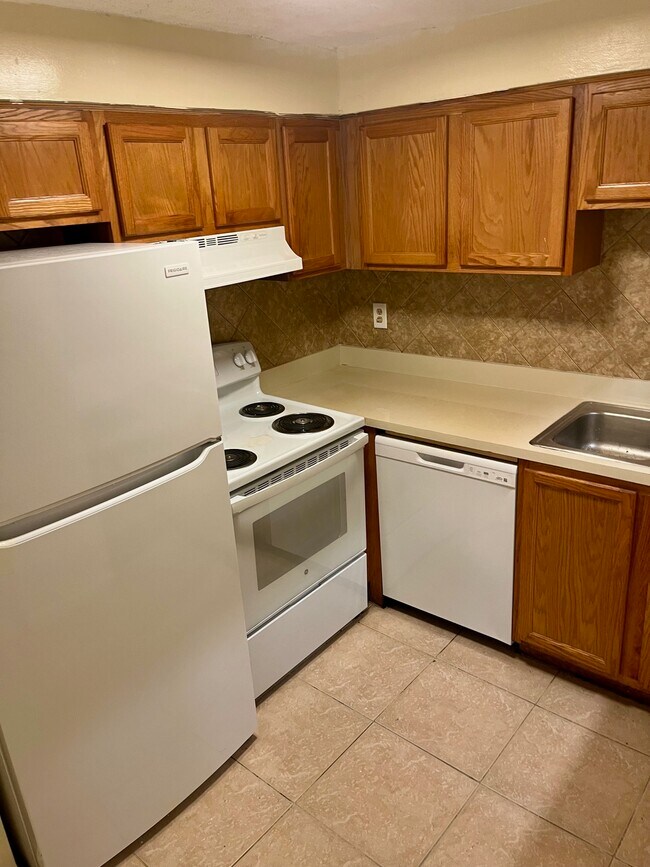 Photo - 6519 W Newberry Rd