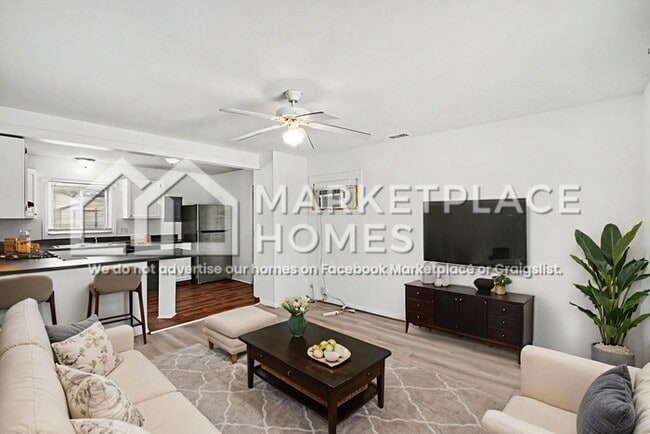 Photo - 28342 Rosemont St