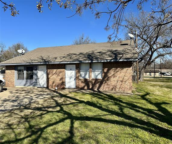 Photo - 1111 N Main St