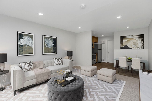 Photo - 5519 Mission