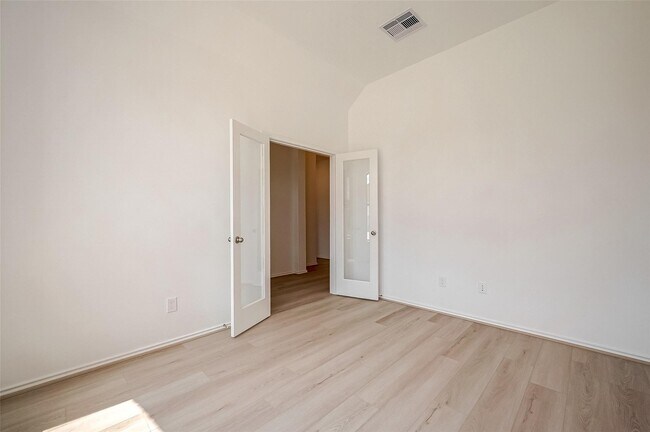 Photo - 1422 Munson Valley Rd