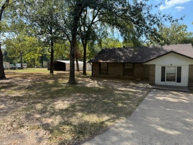 Photo - 10172 Hillside Dr