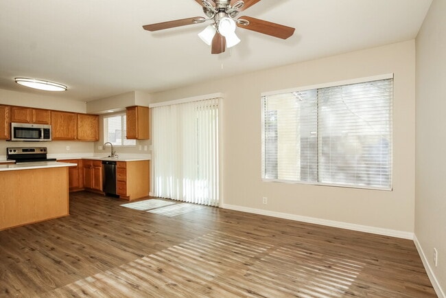 Photo - 9243 W St John Rd